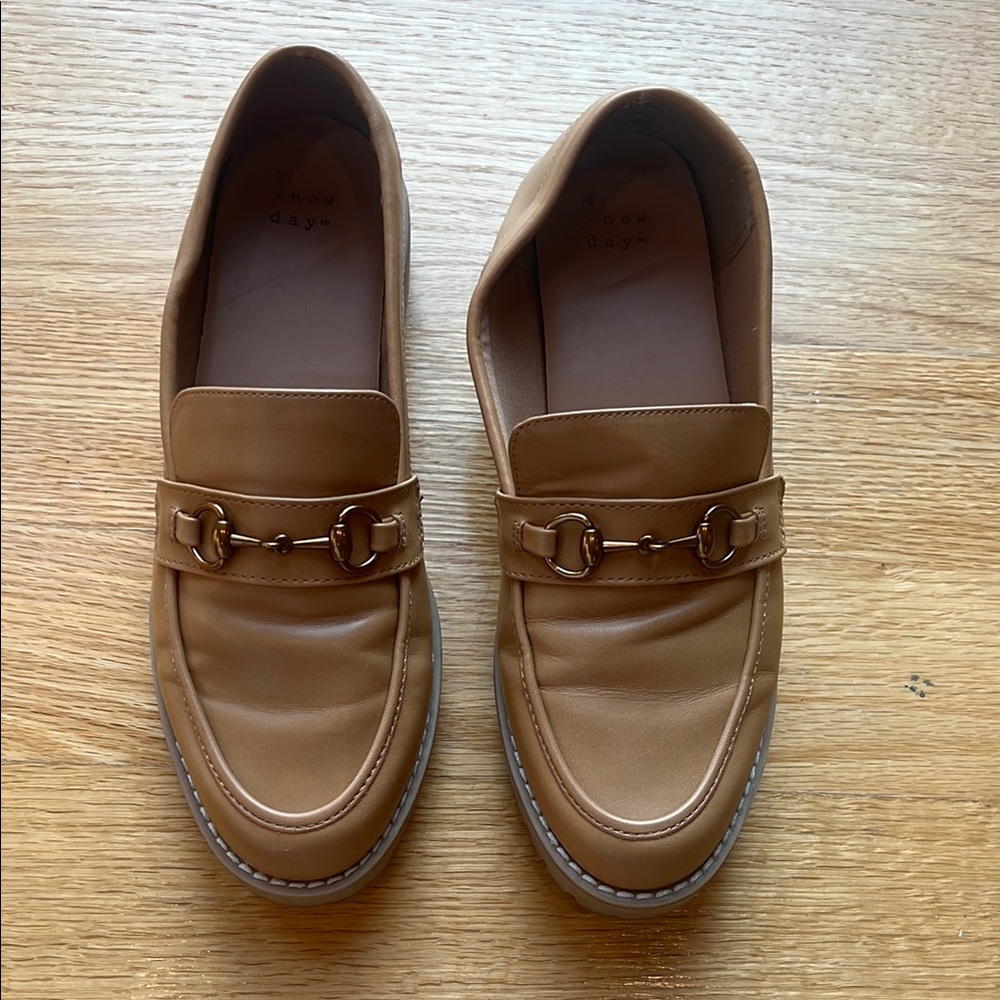 Women’s Tan Loafers